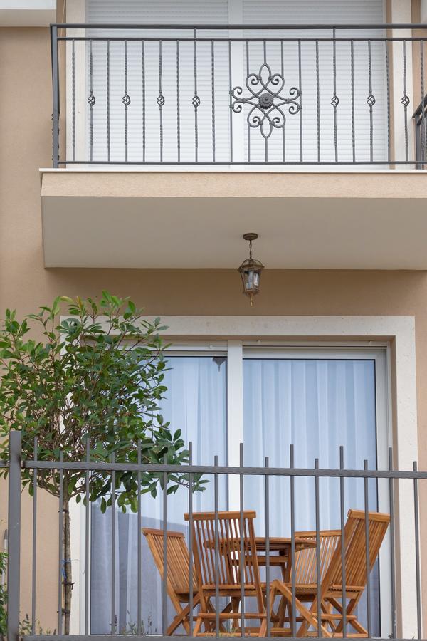 Apartment Soleada Vida ヘルツェグ・ノヴィ エクステリア 写真